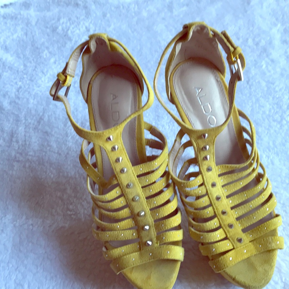 Aldo Yellow Studded Heels - Picture 2 of 6